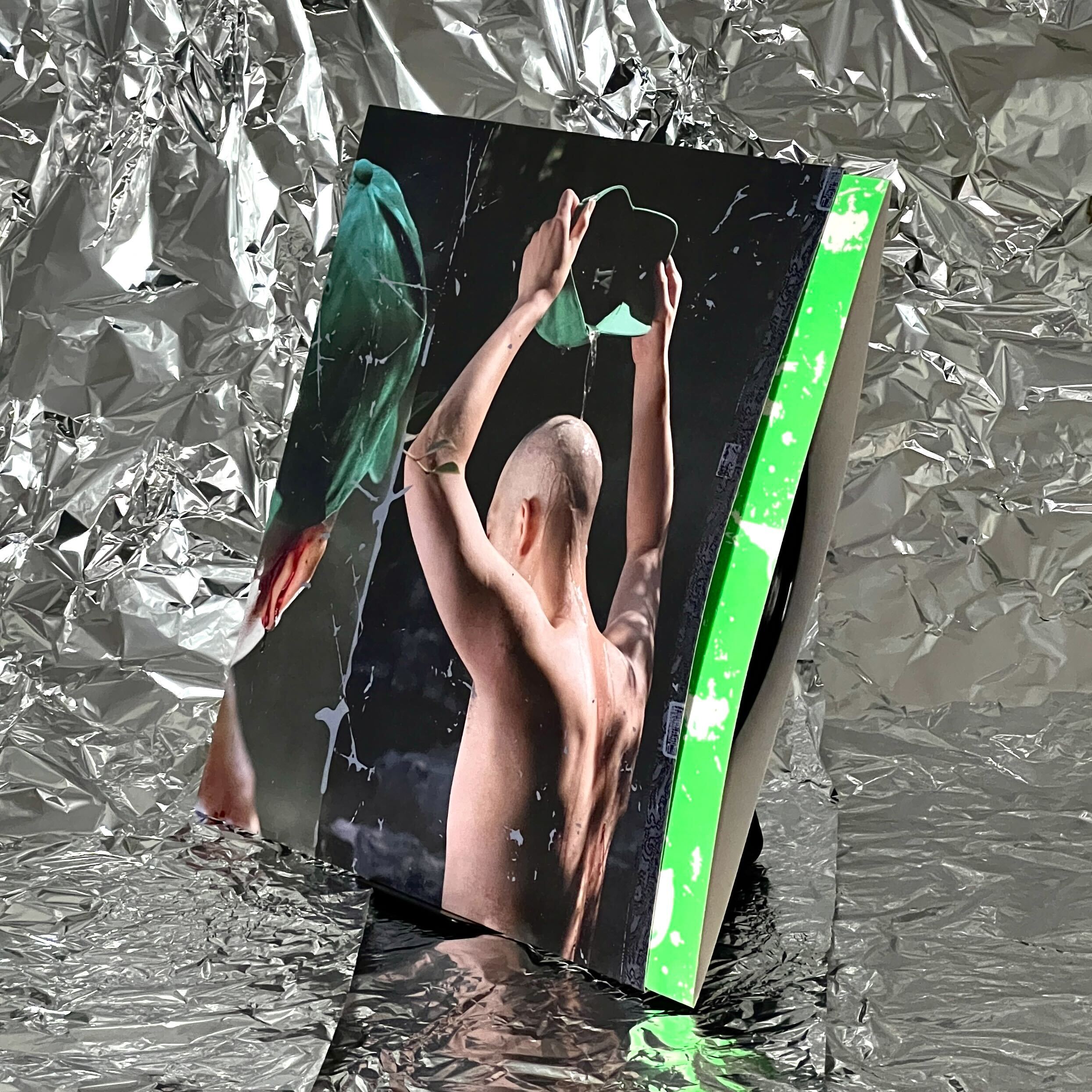 Cover of the vinyl record Tzusing - Green hat (绿帽), available at Rekorder.cz